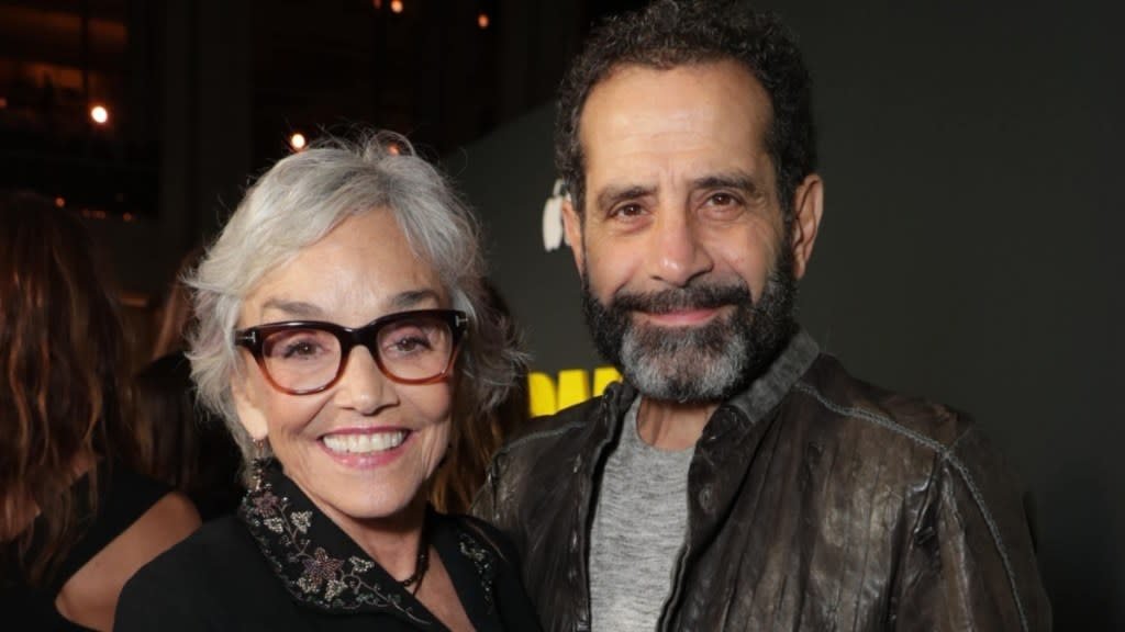 Tony Shalhoub Wife